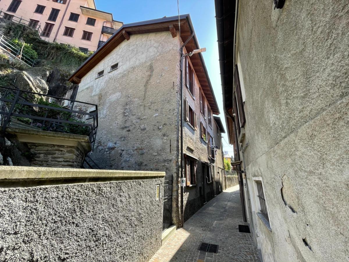 ديرفيو La Casa Sul Sasso In Town Serviced Accommodations المظهر الخارجي الصورة