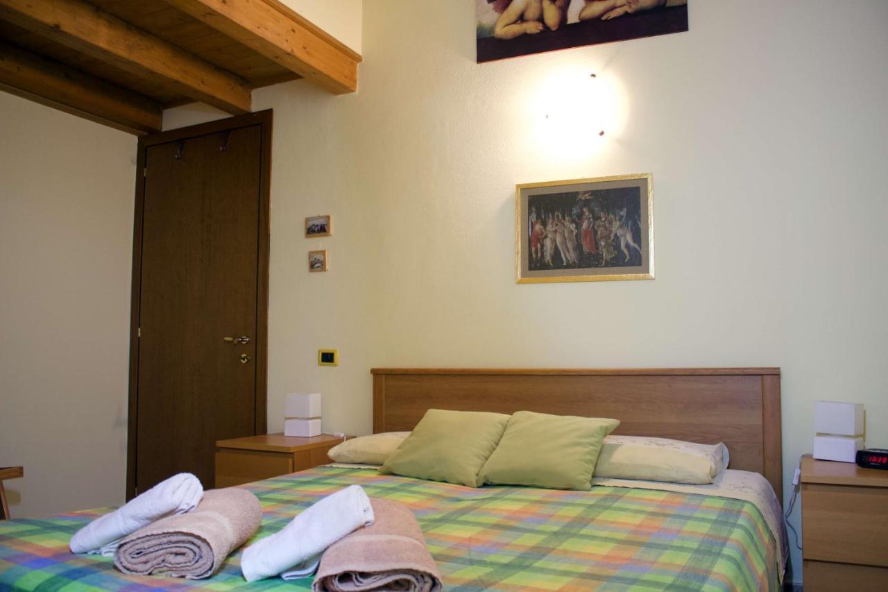 ديرفيو La Casa Sul Sasso In Town Serviced Accommodations المظهر الخارجي الصورة