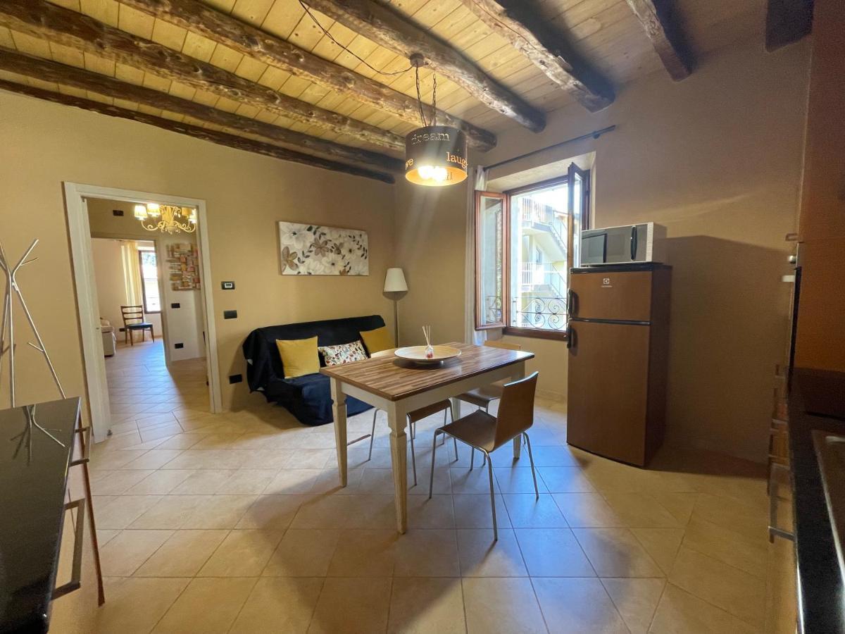 ديرفيو La Casa Sul Sasso In Town Serviced Accommodations المظهر الخارجي الصورة
